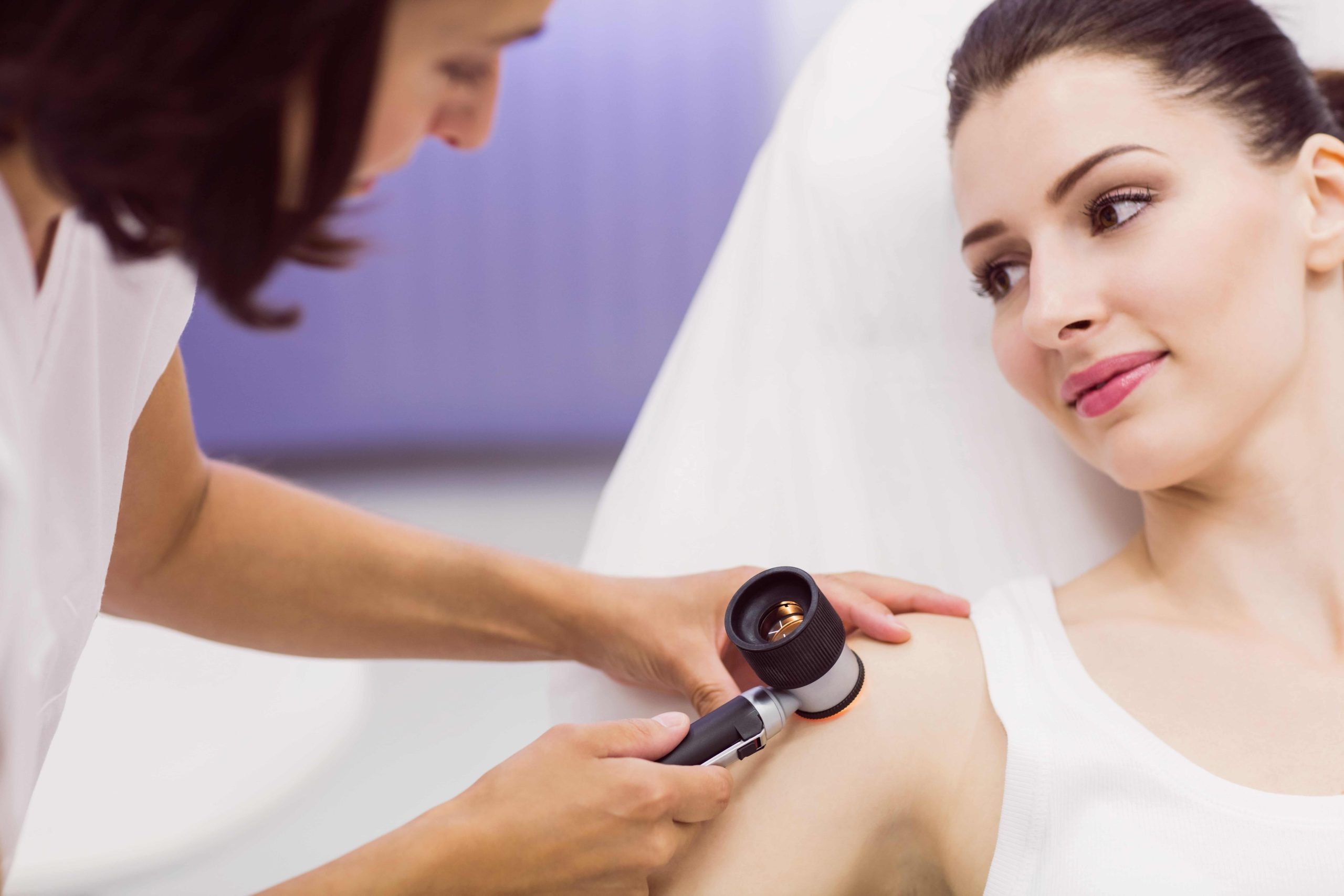 Consultație dermatologie